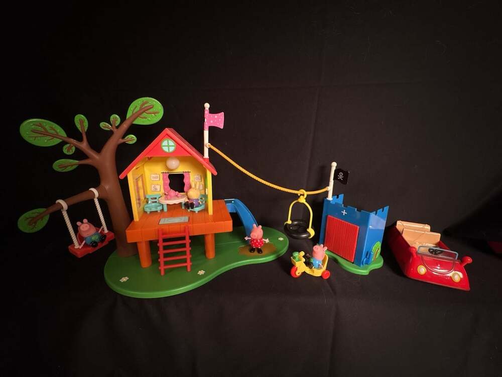Peppa Pig Treehouse and George's Fort Playset with Figures and Car